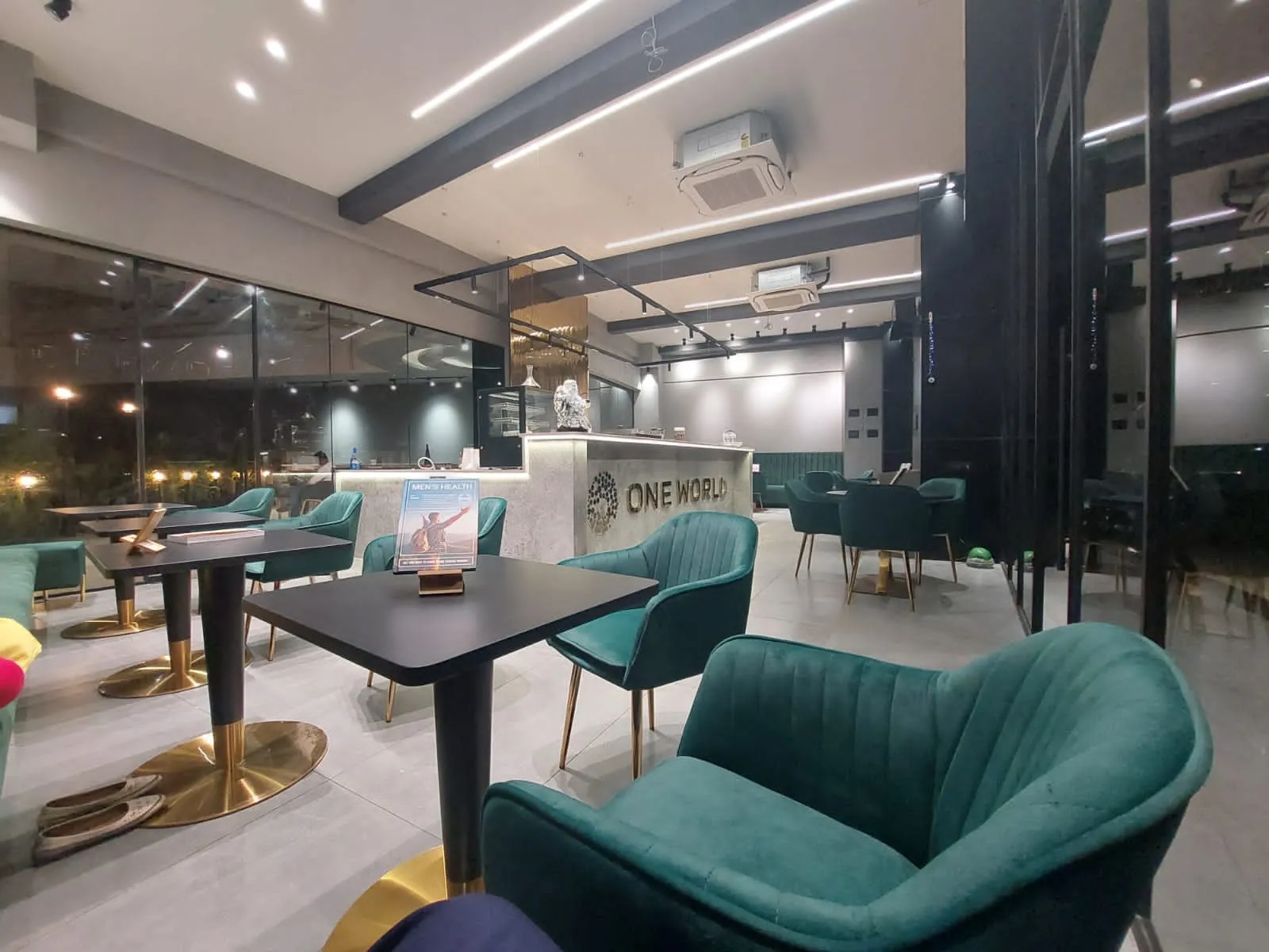 Premium Cafe Seating